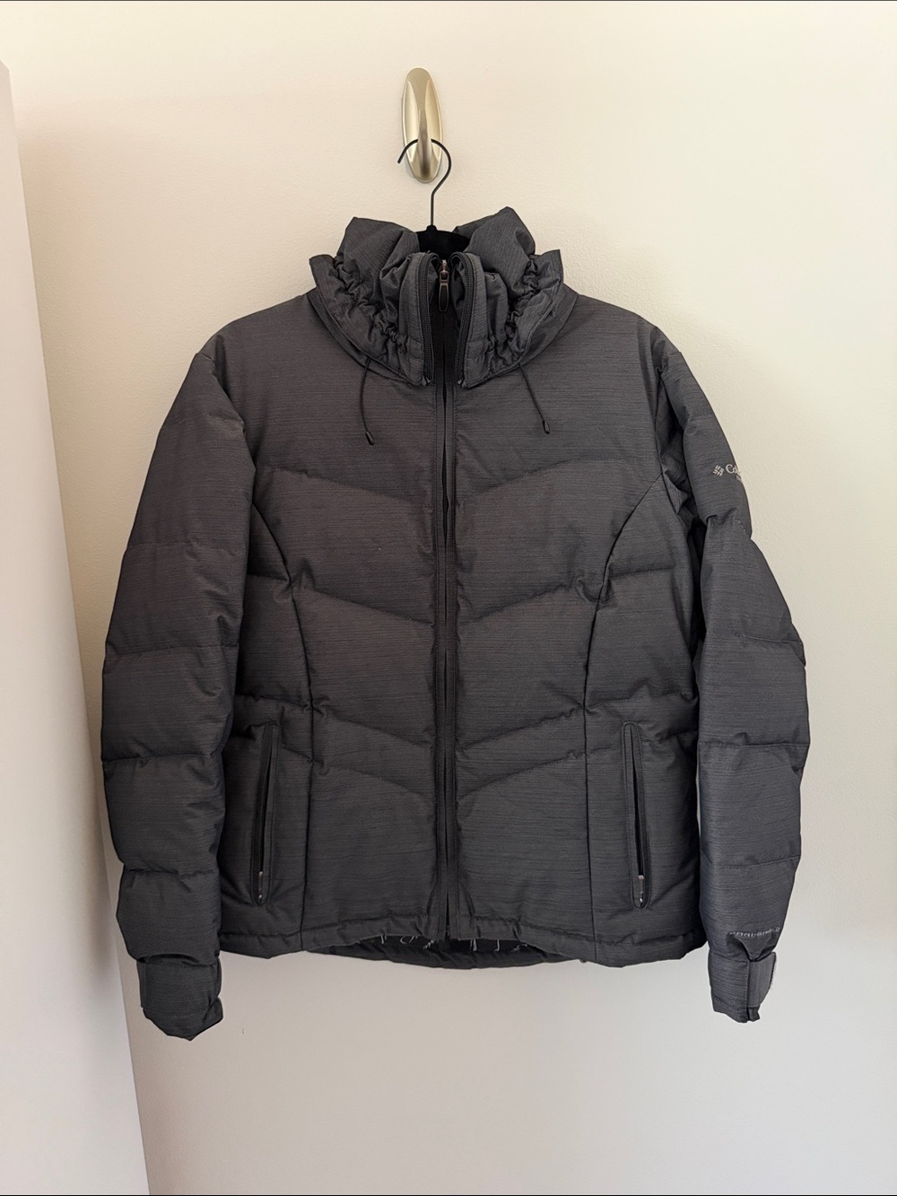 Columbia Women's Dark Gray Quilted Ski Jacket